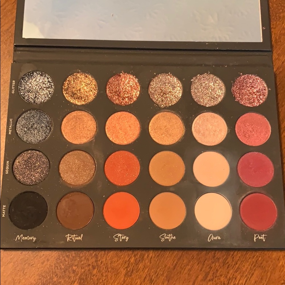 Tati Beauty Textured Neutrals Vol 1 eyeshadow